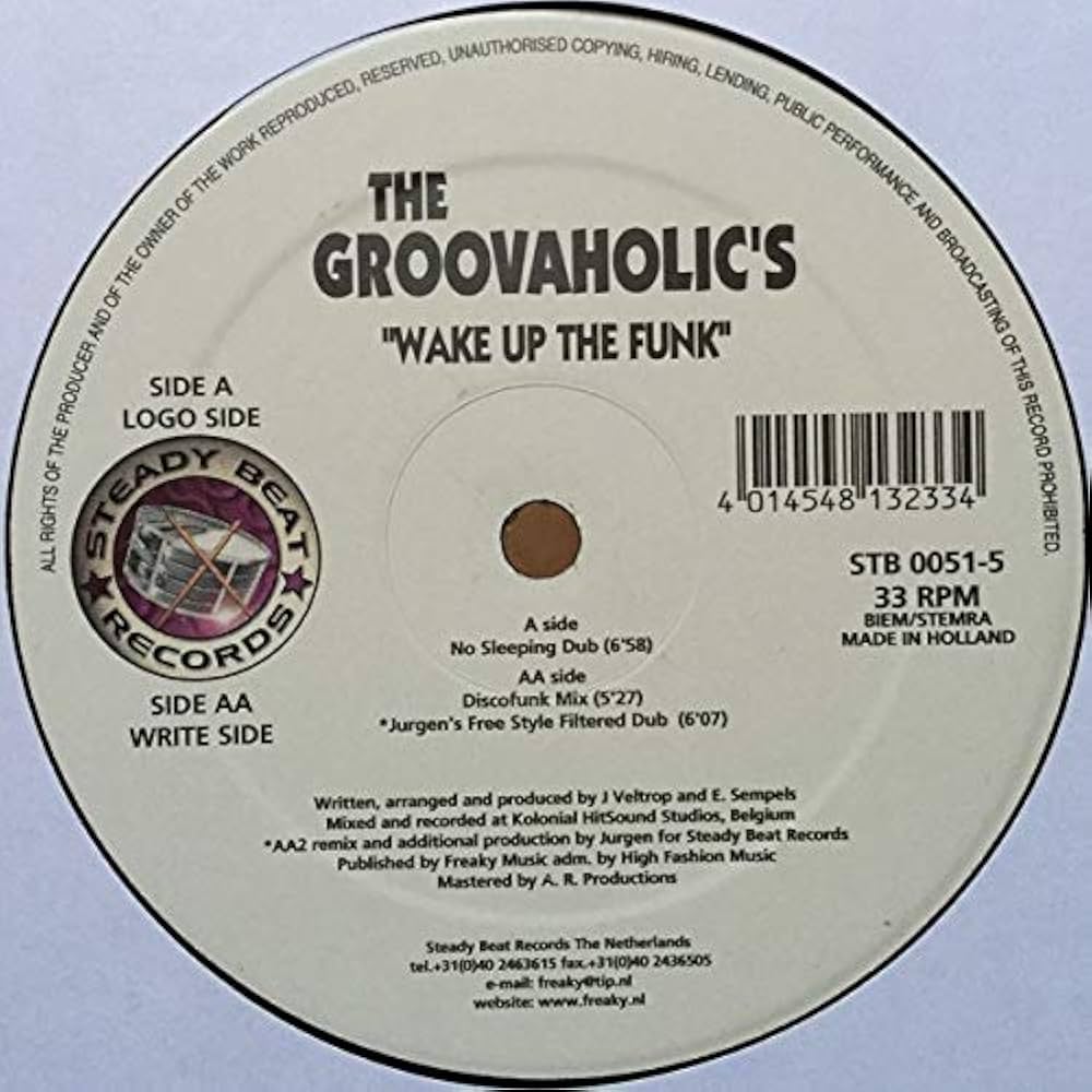 Groovaholics / Wake Up The Funk: GROOVAHOLICS: Amazon.ca: Music
